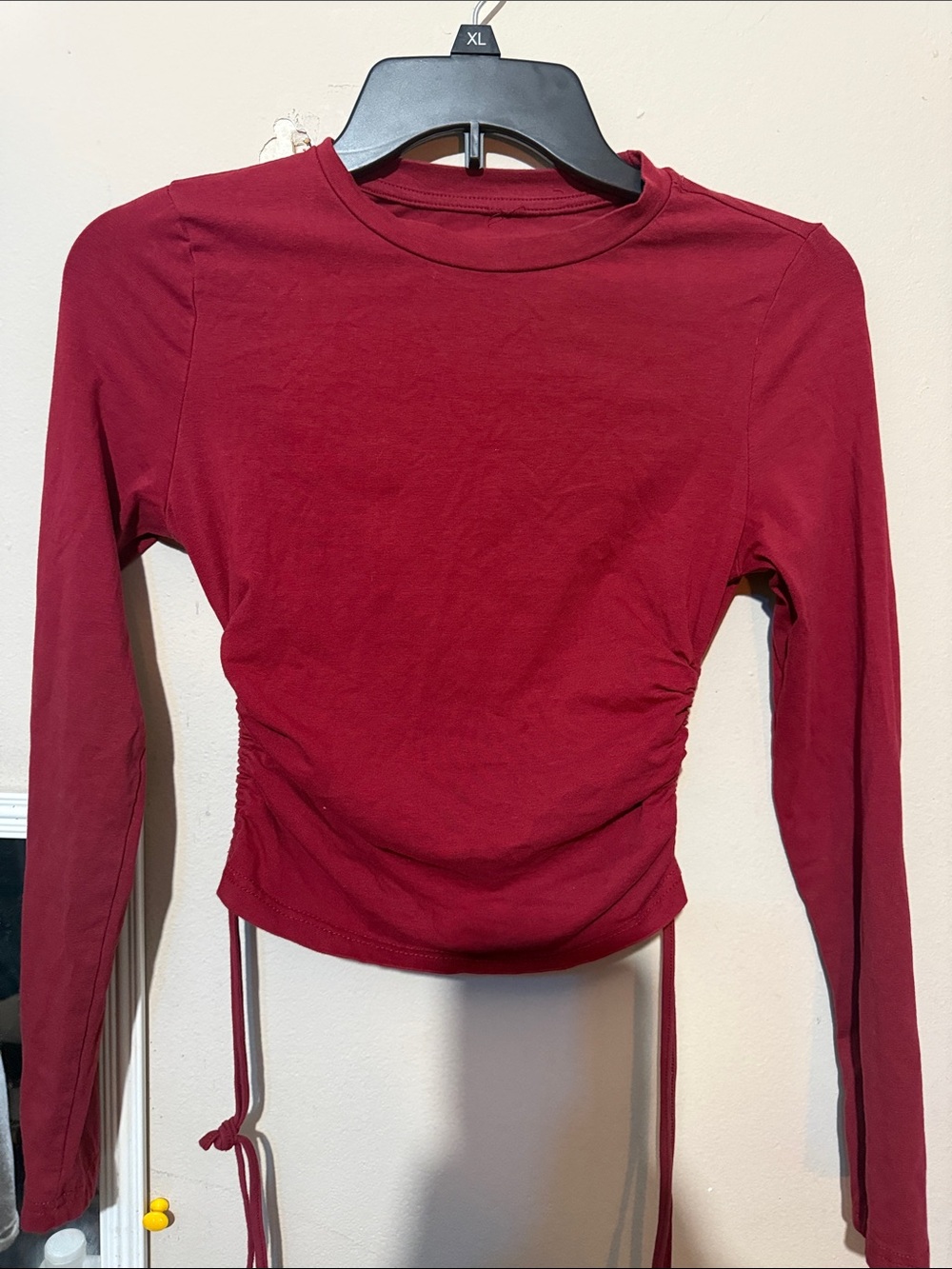 Long Sleeve Ruched Side Crop Top - Burgundy